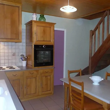 Ferienhaus Renove Avec Cour Close, 2 Chambres, A - Fr-1-611-52 Aubepierre-sur-Aube